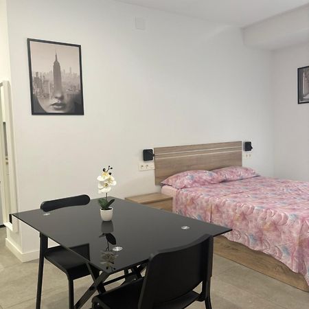 Appartement Estupendo Piso A 5 Min De La Estacion De Bus Y Tren Maria Zambrano à Málaga Extérieur photo