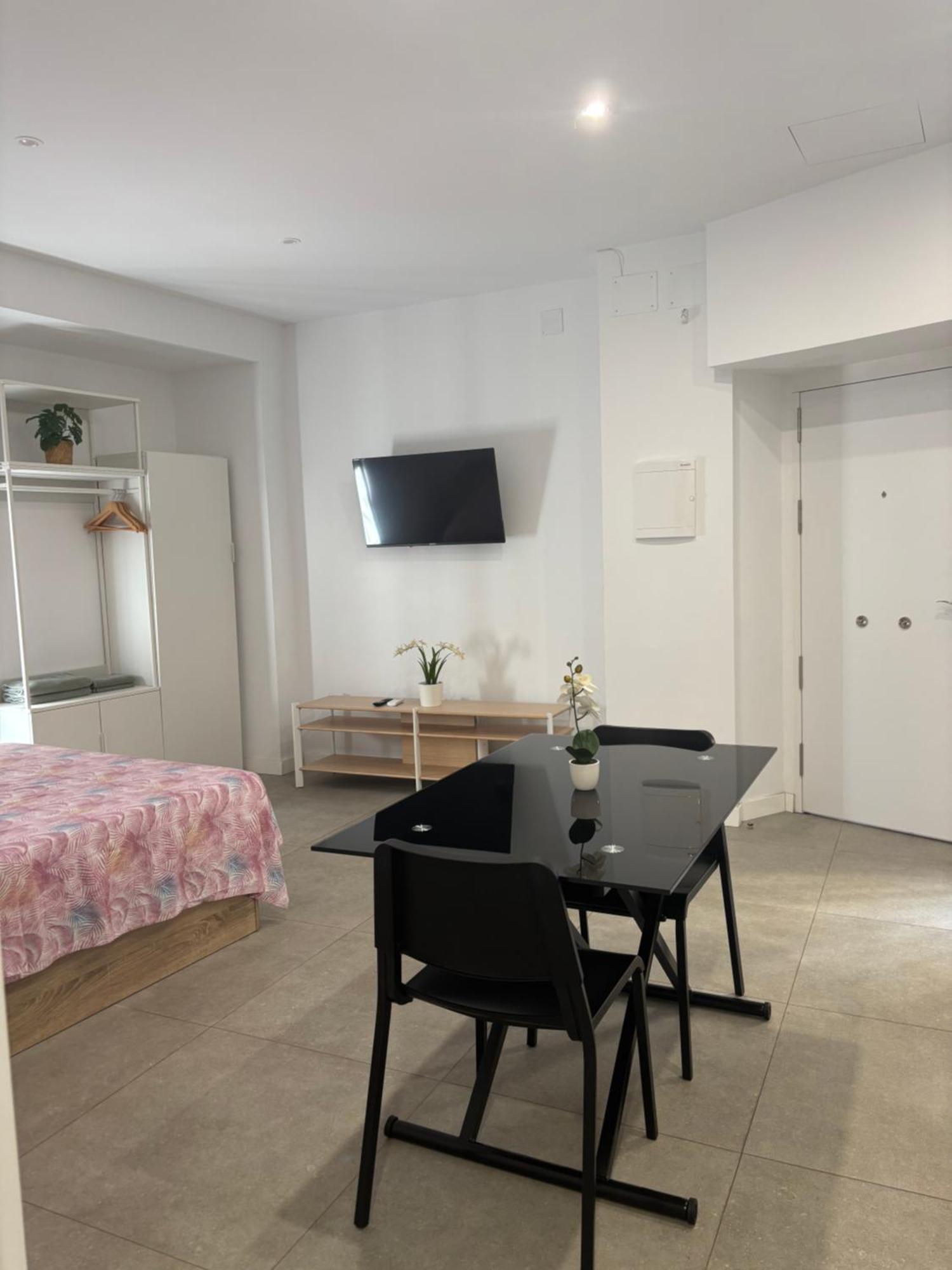 Appartement Estupendo Piso A 5 Min De La Estacion De Bus Y Tren Maria Zambrano à Málaga Extérieur photo